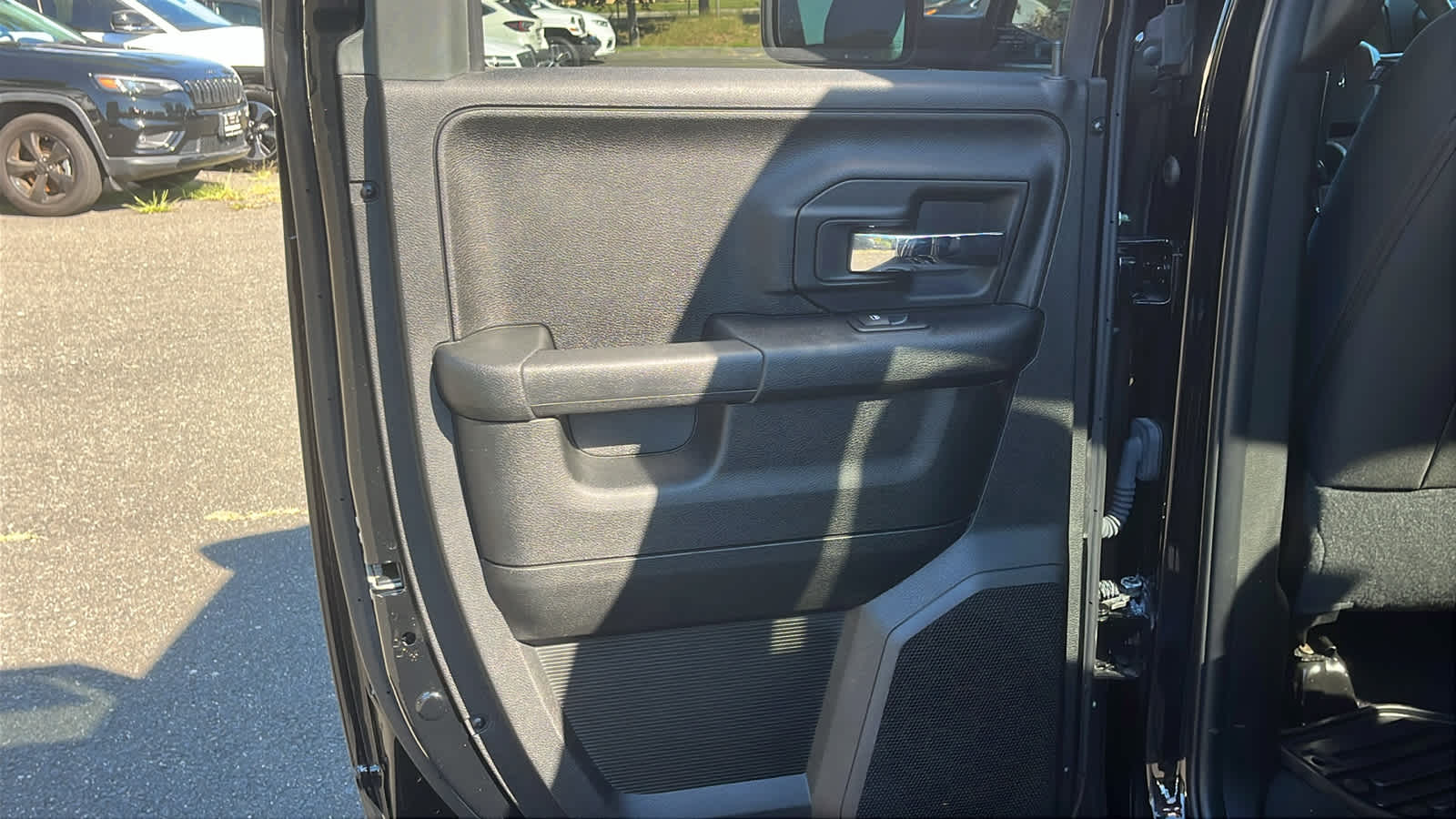 used 2022 Ram 1500 Classic car, priced at $30,605