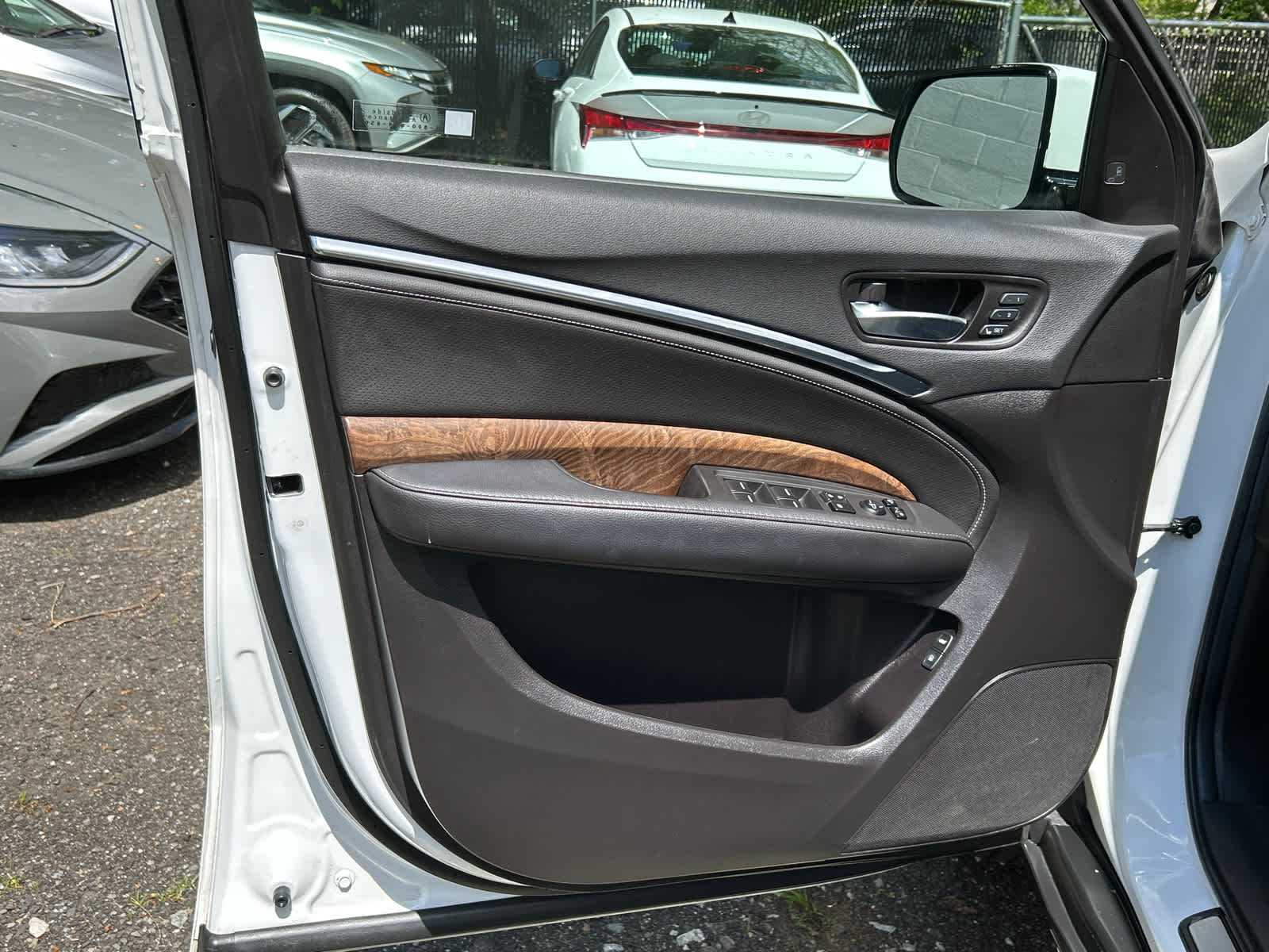 used 2020 Acura MDX car, priced at $29,903