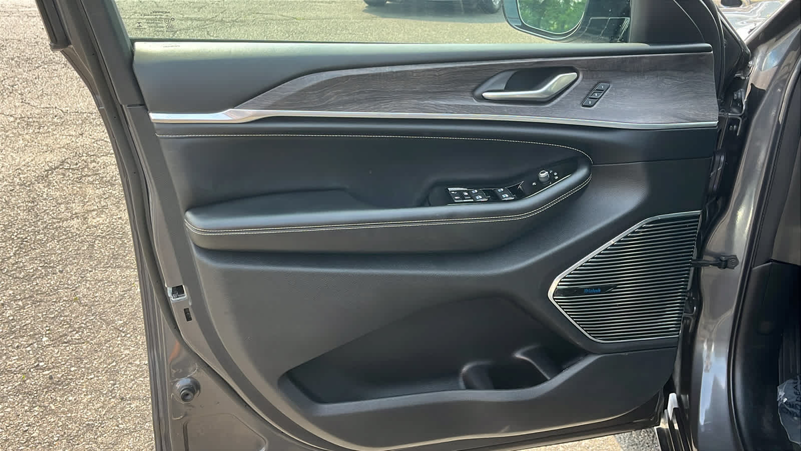 used 2021 Jeep Grand Cherokee L car, priced at $37,414