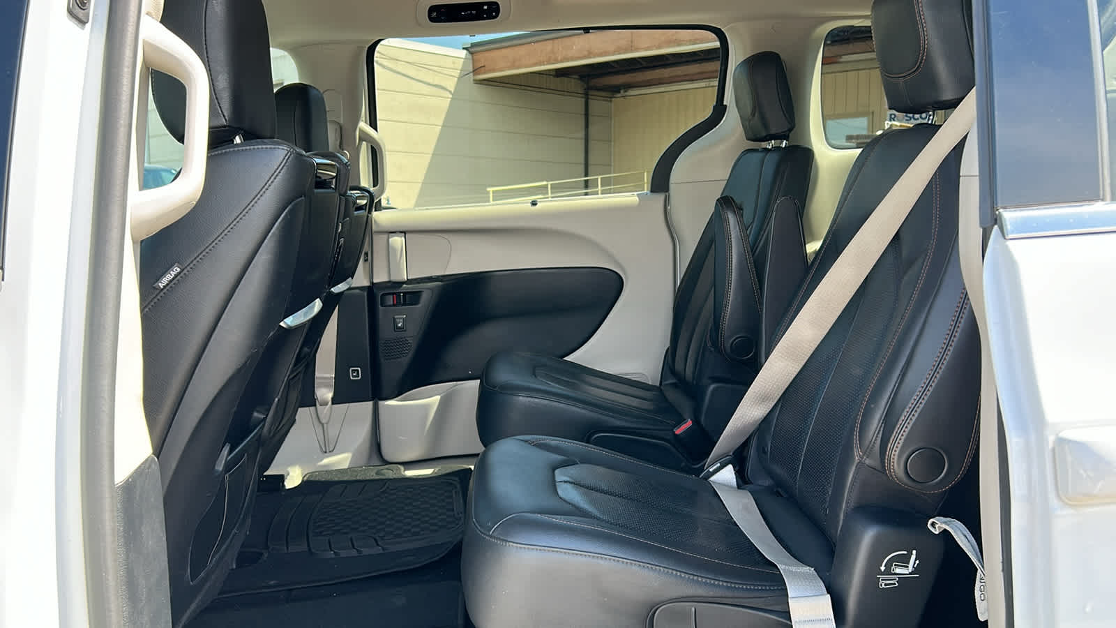 used 2020 Chrysler Pacifica car, priced at $19,509