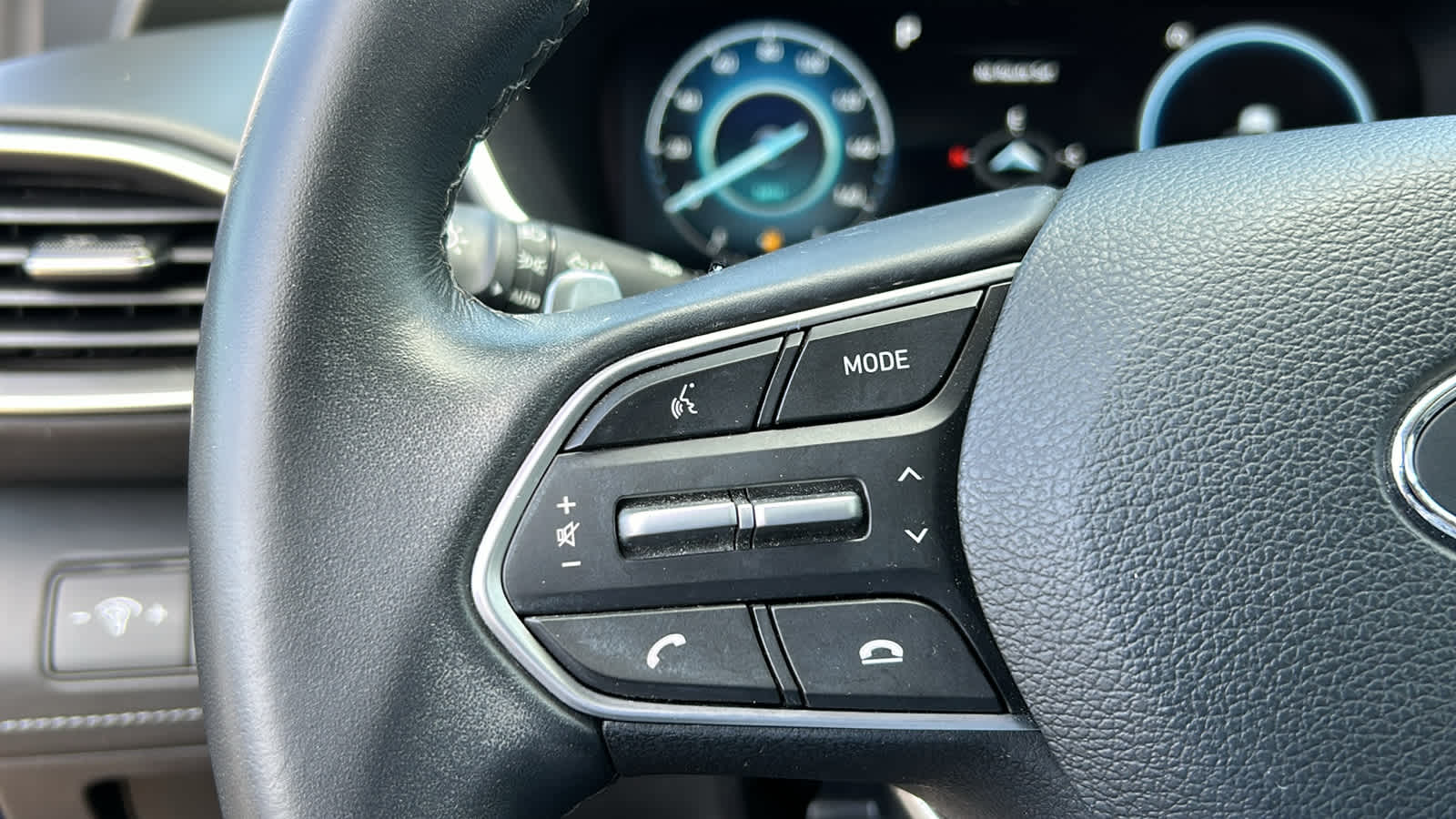 used 2022 Hyundai Santa Fe car, priced at $25,909