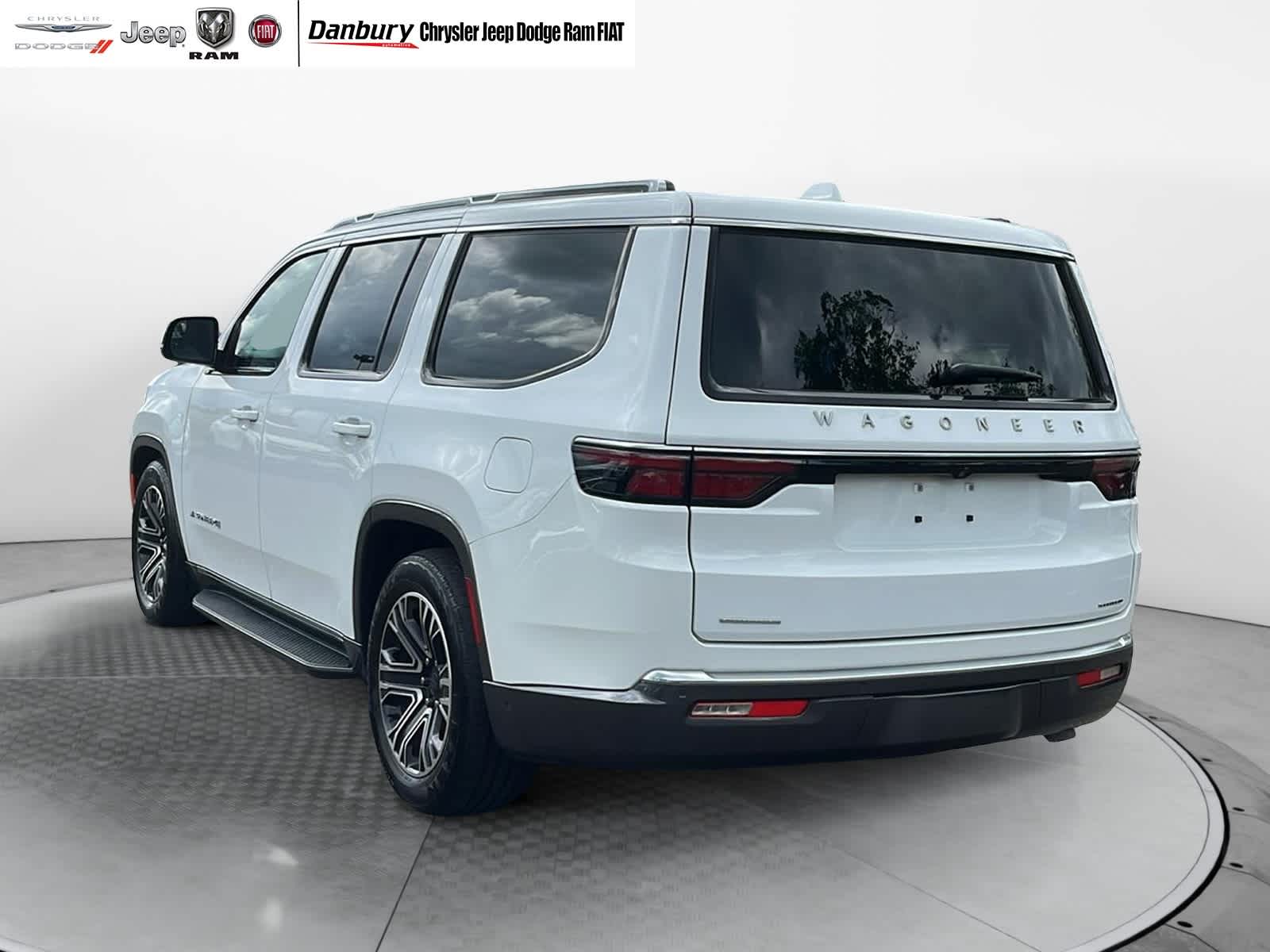 used 2022 Jeep Wagoneer car, priced at $42,944
