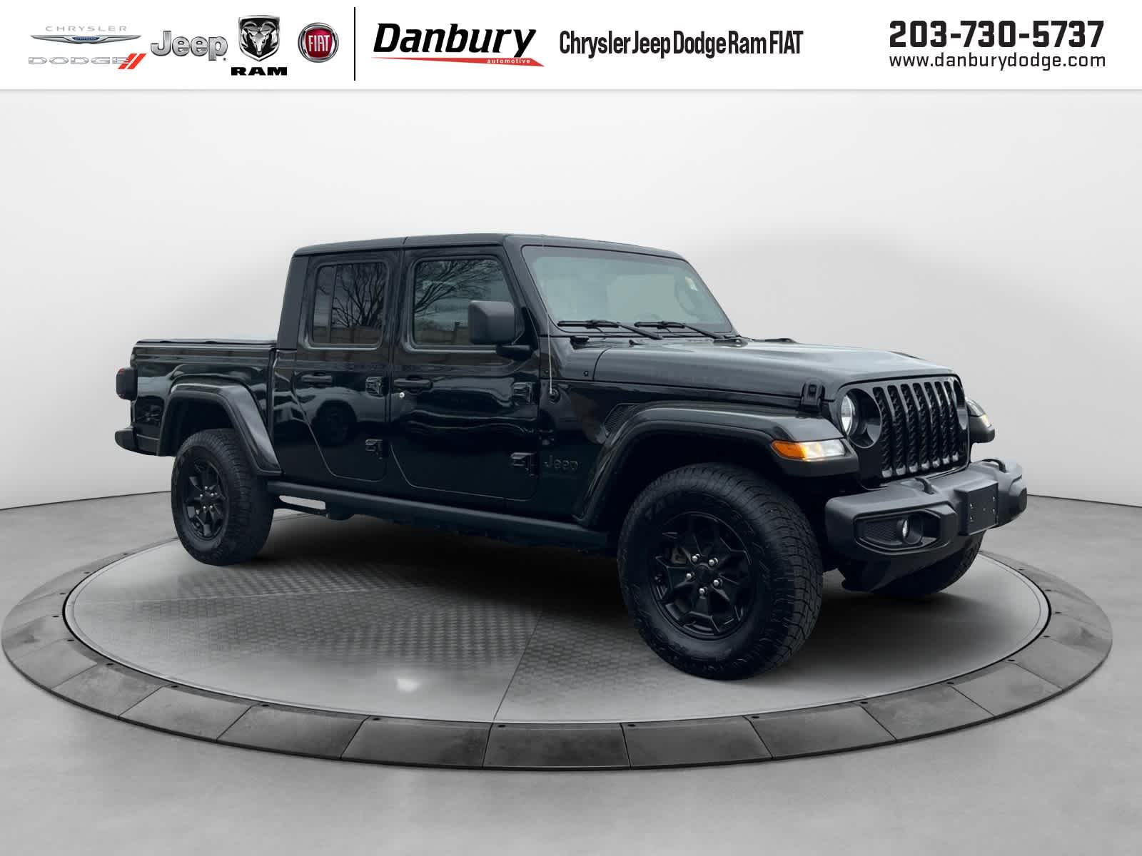 used 2021 Jeep Gladiator car, priced at $32,904