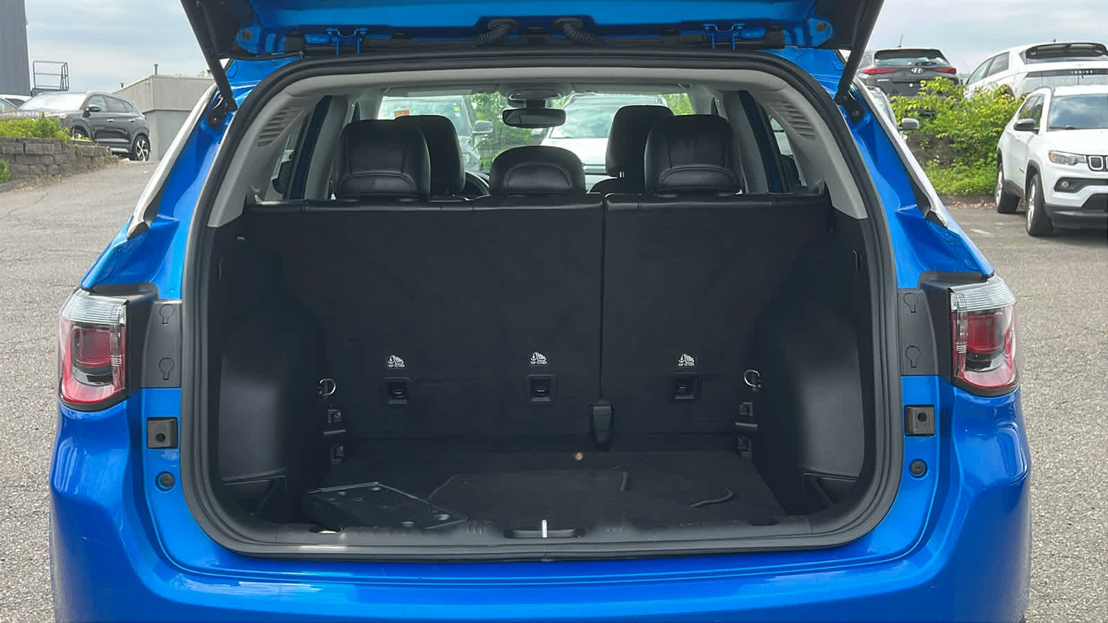 used 2022 Jeep Compass car, priced at $25,463