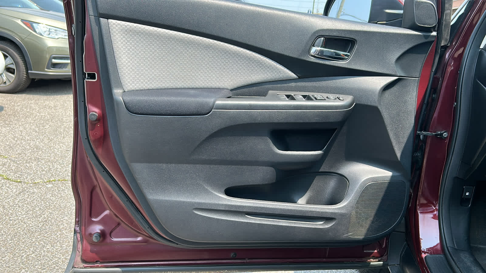 used 2015 Honda CR-V car, priced at $12,905