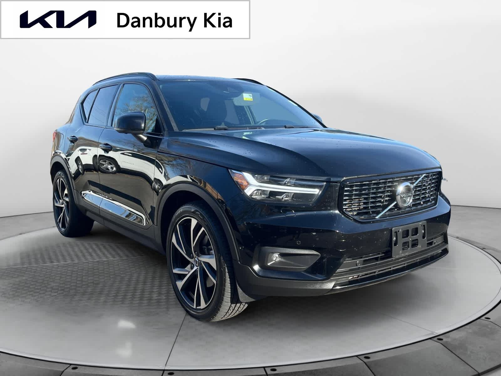 used 2019 Volvo XC40 car, priced at $22,604