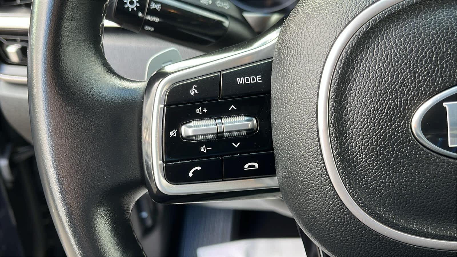 used 2021 Kia Sorento Hybrid car, priced at $23,634