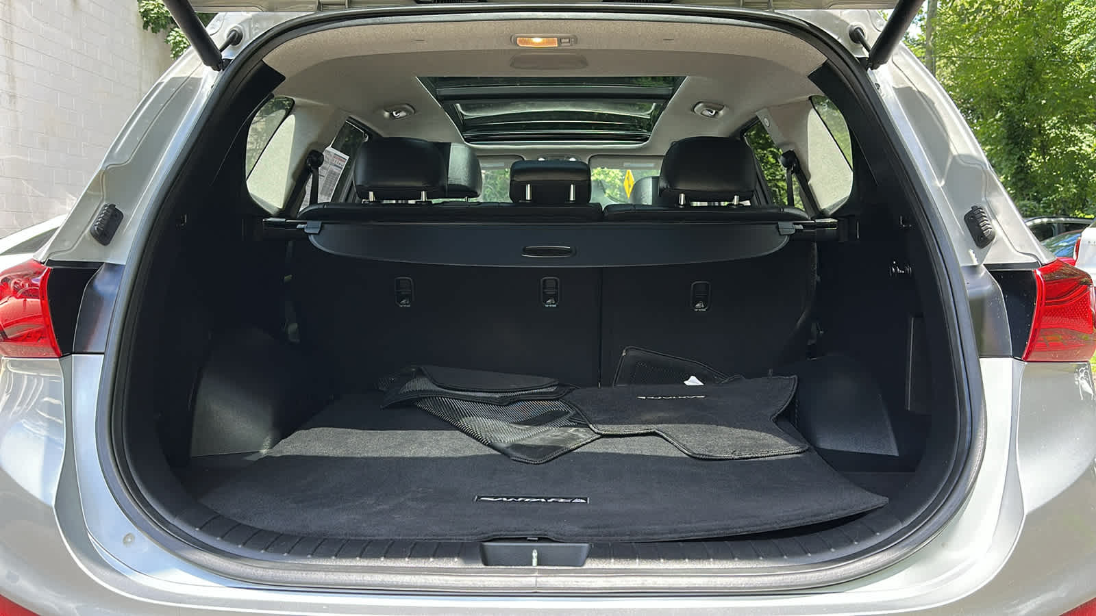 used 2020 Hyundai Santa Fe car, priced at $23,609