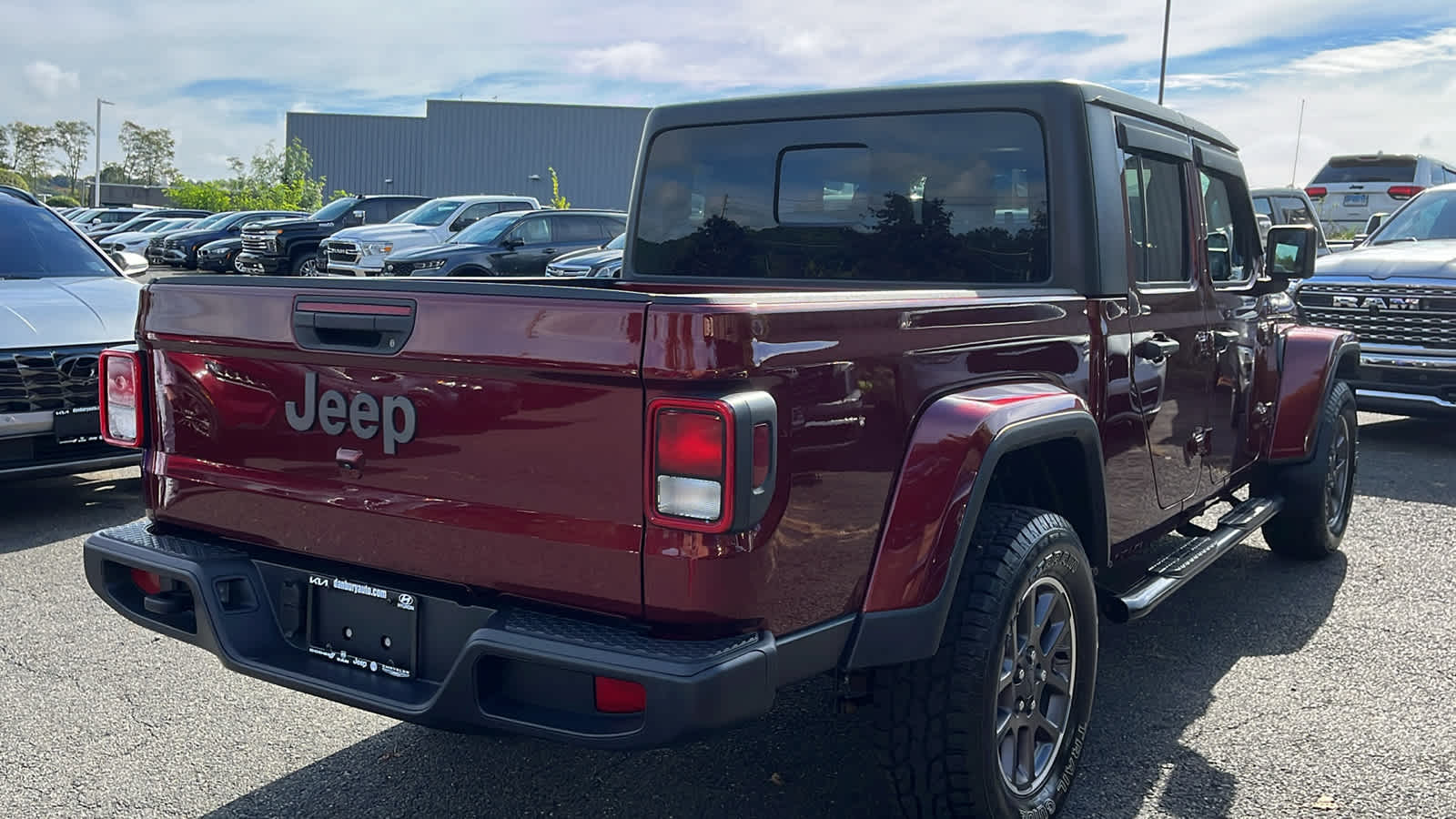 used 2021 Jeep Gladiator car, priced at $31,470