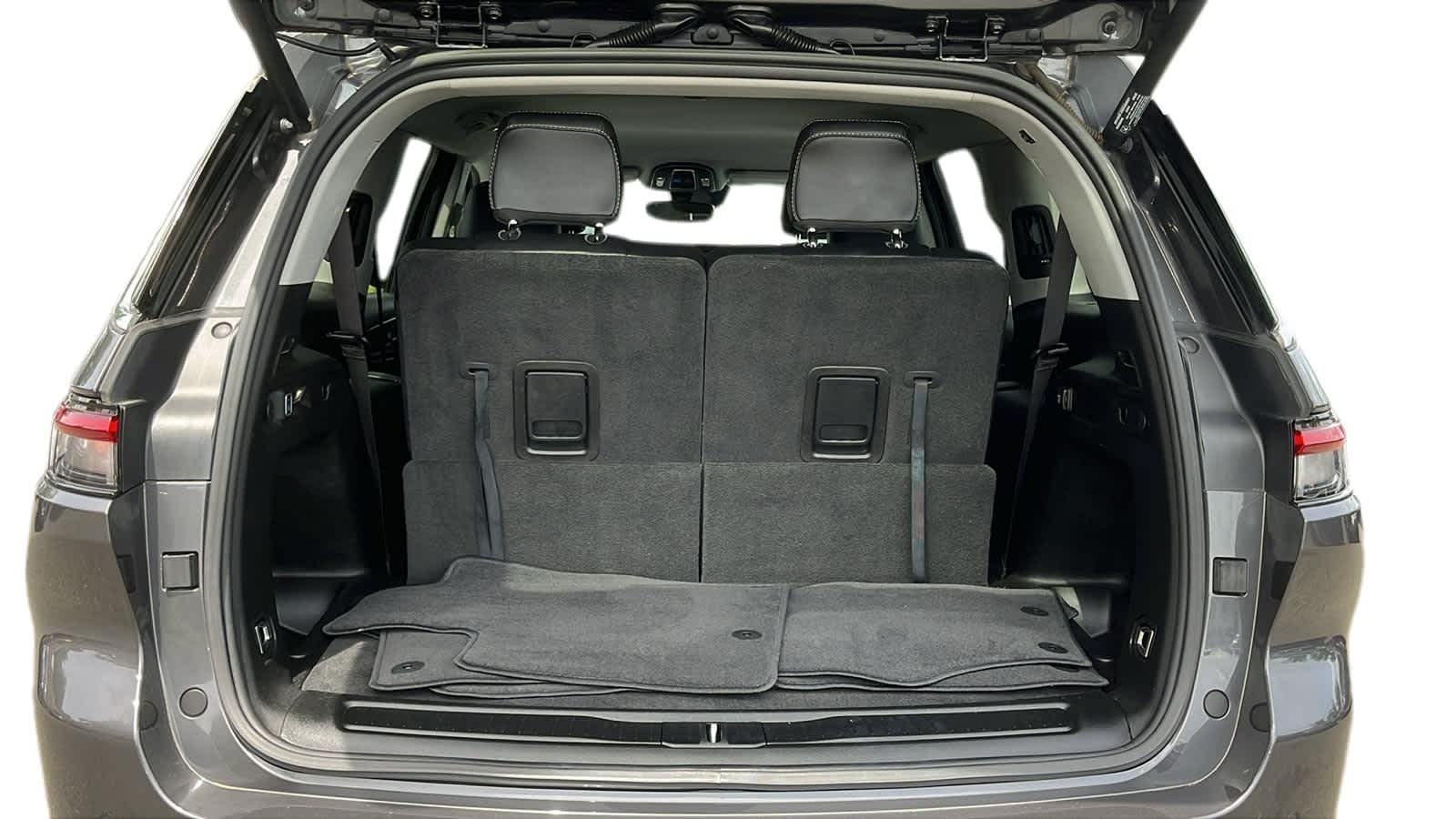 used 2022 Jeep Grand Cherokee L car, priced at $33,449