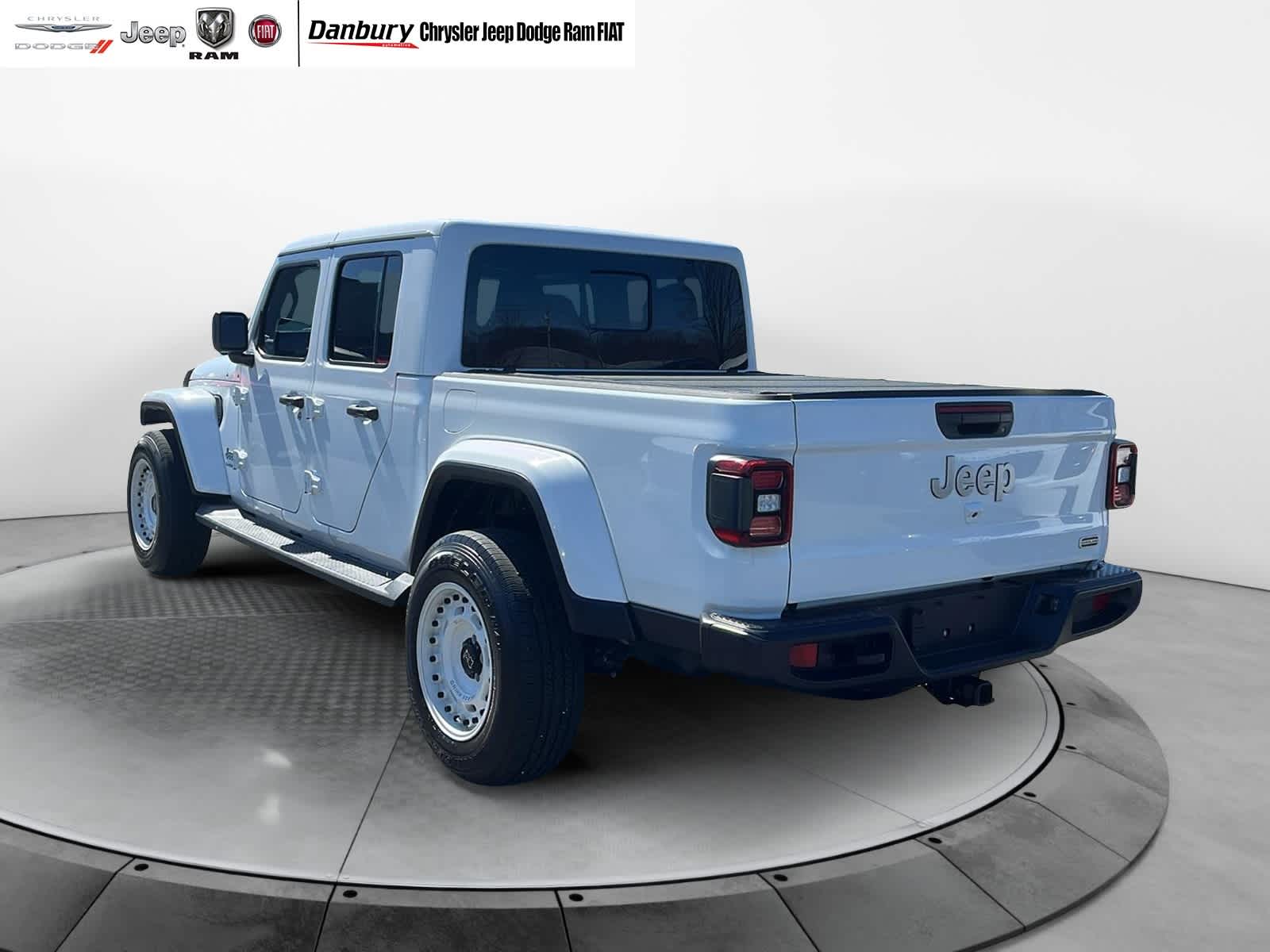 used 2021 Jeep Gladiator car, priced at $30,847