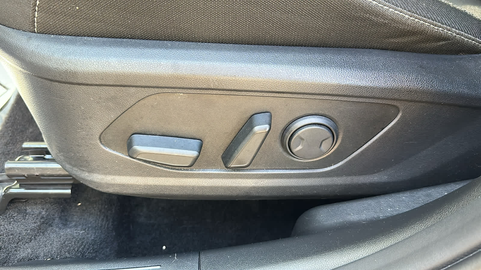used 2022 Hyundai Tucson Hybrid car, priced at $18,807