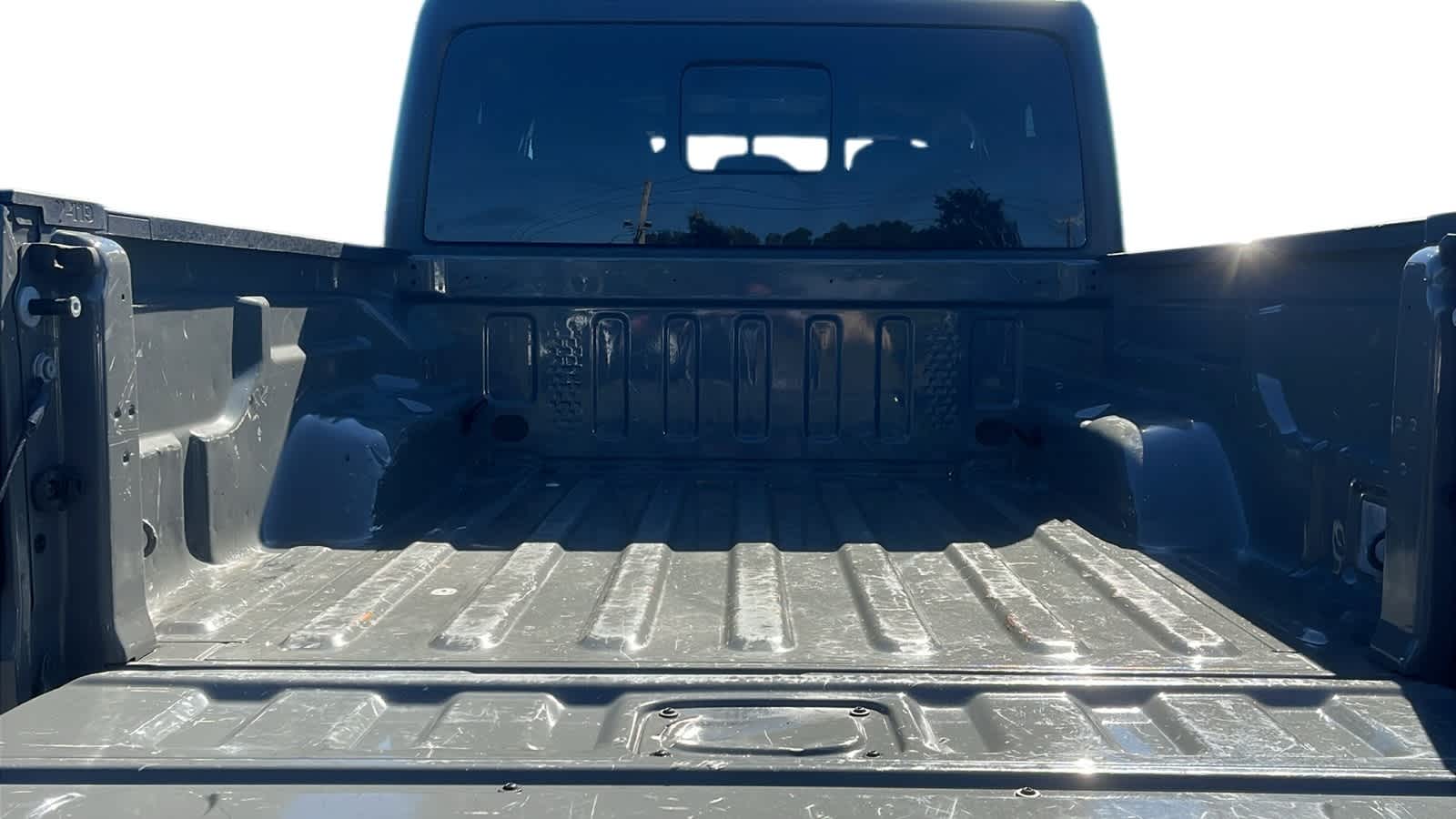 used 2022 Jeep Gladiator car, priced at $35,682