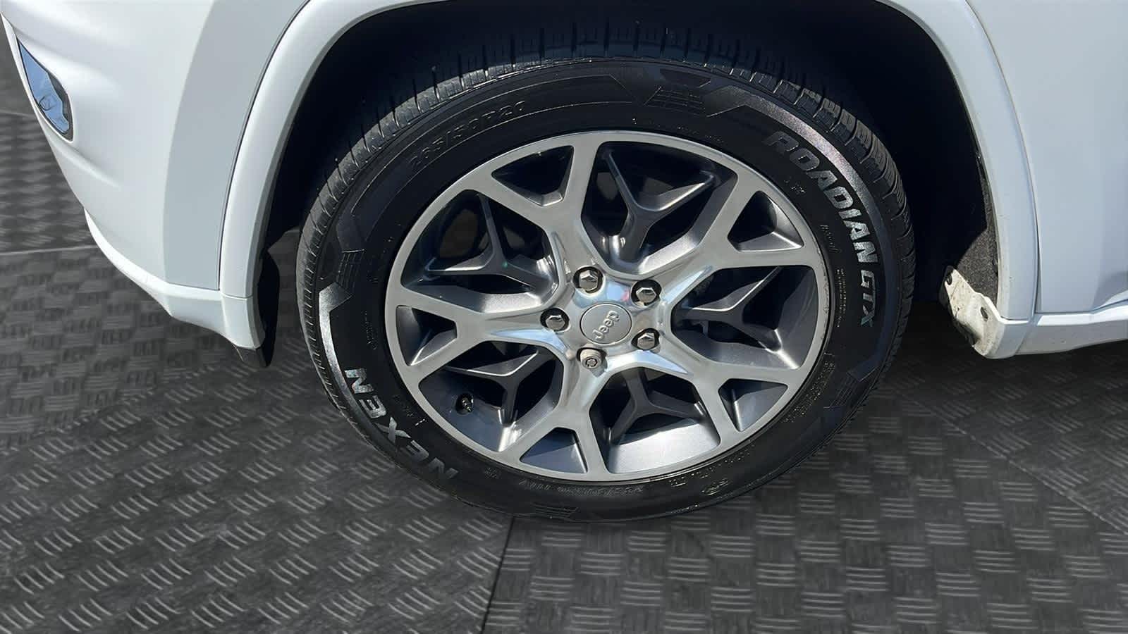 used 2019 Jeep Grand Cherokee car, priced at $27,634