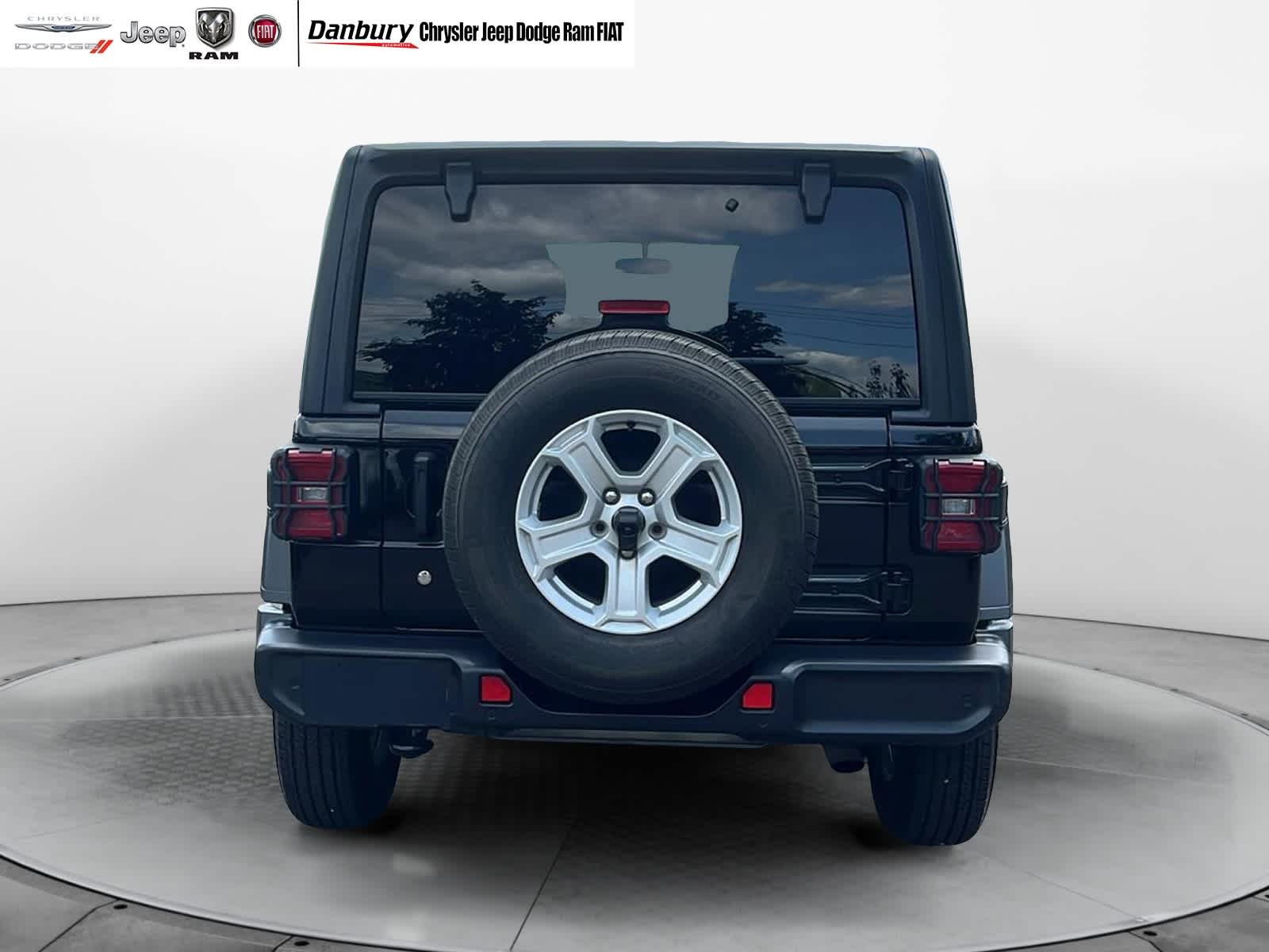 used 2020 Jeep Wrangler Unlimited car, priced at $26,984