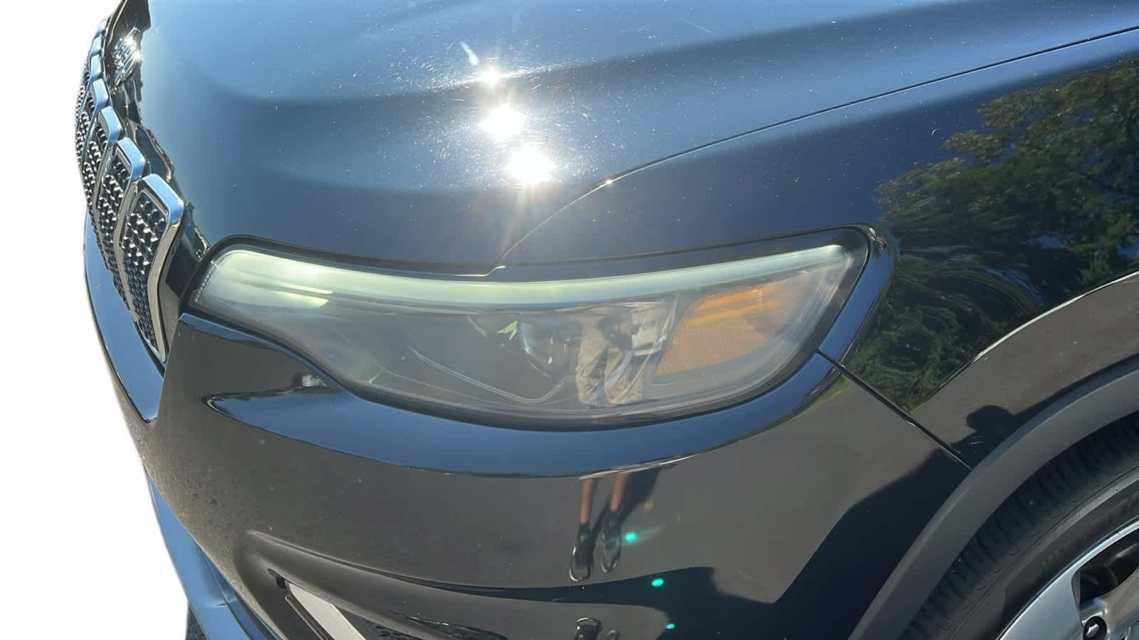 used 2019 Jeep Cherokee car, priced at $16,792