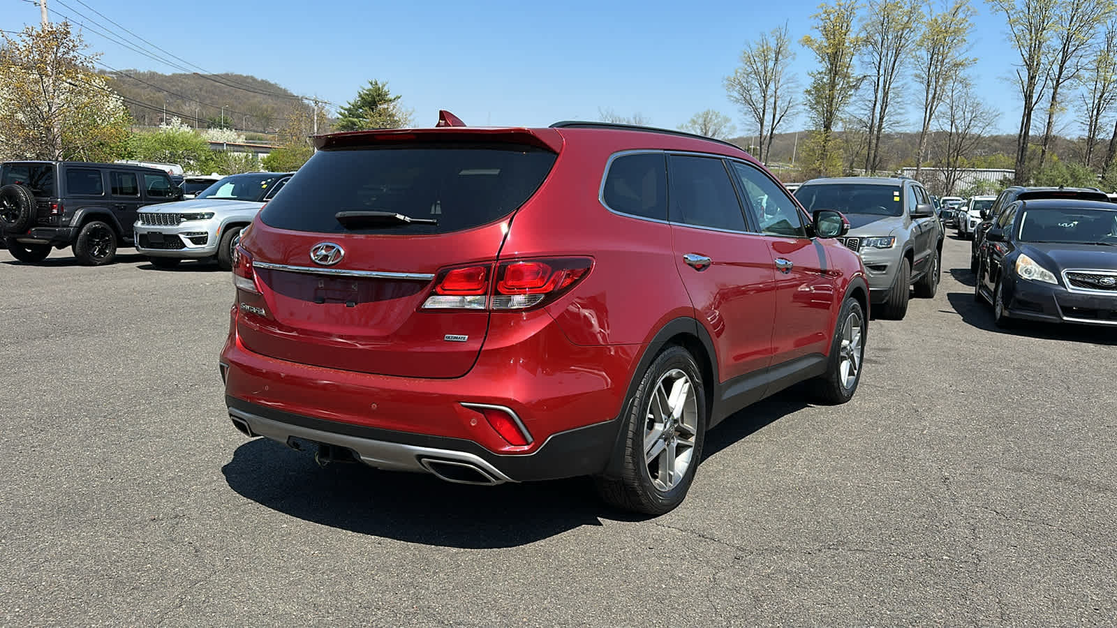 used 2018 Hyundai Santa Fe car, priced at $16,902