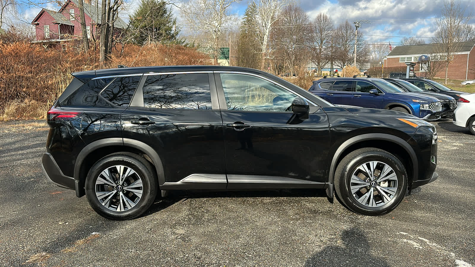 used 2022 Nissan Rogue car, priced at $22,907