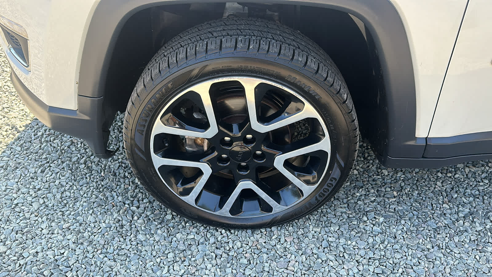 used 2018 Jeep Compass car, priced at $16,404