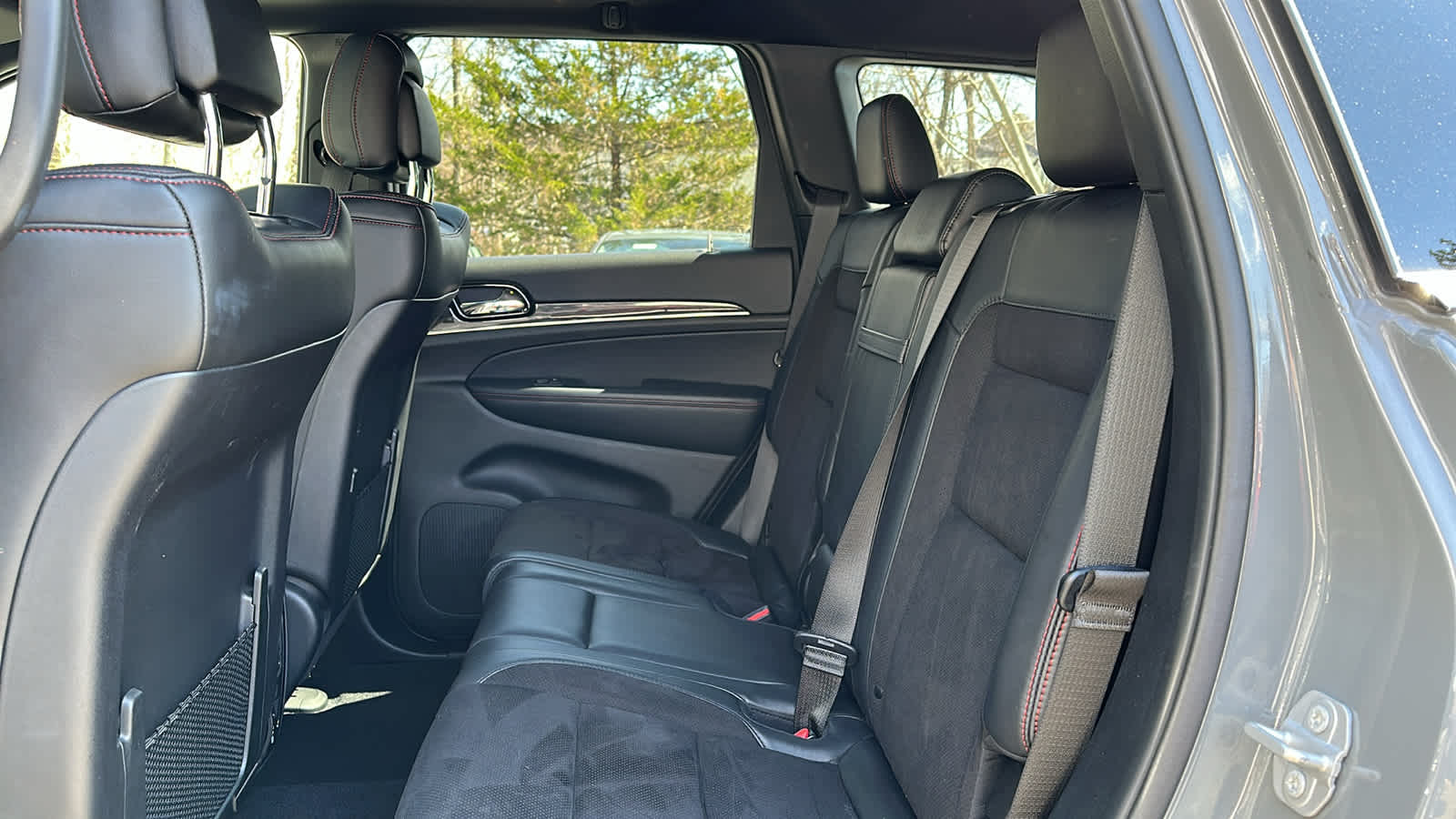 used 2020 Jeep Grand Cherokee car, priced at $28,403