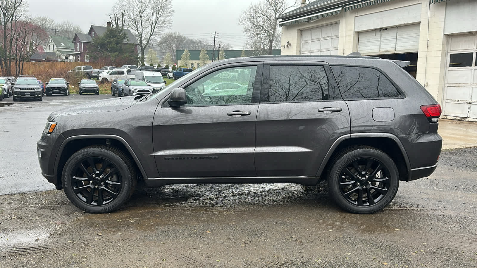 used 2021 Jeep Grand Cherokee car, priced at $25,344