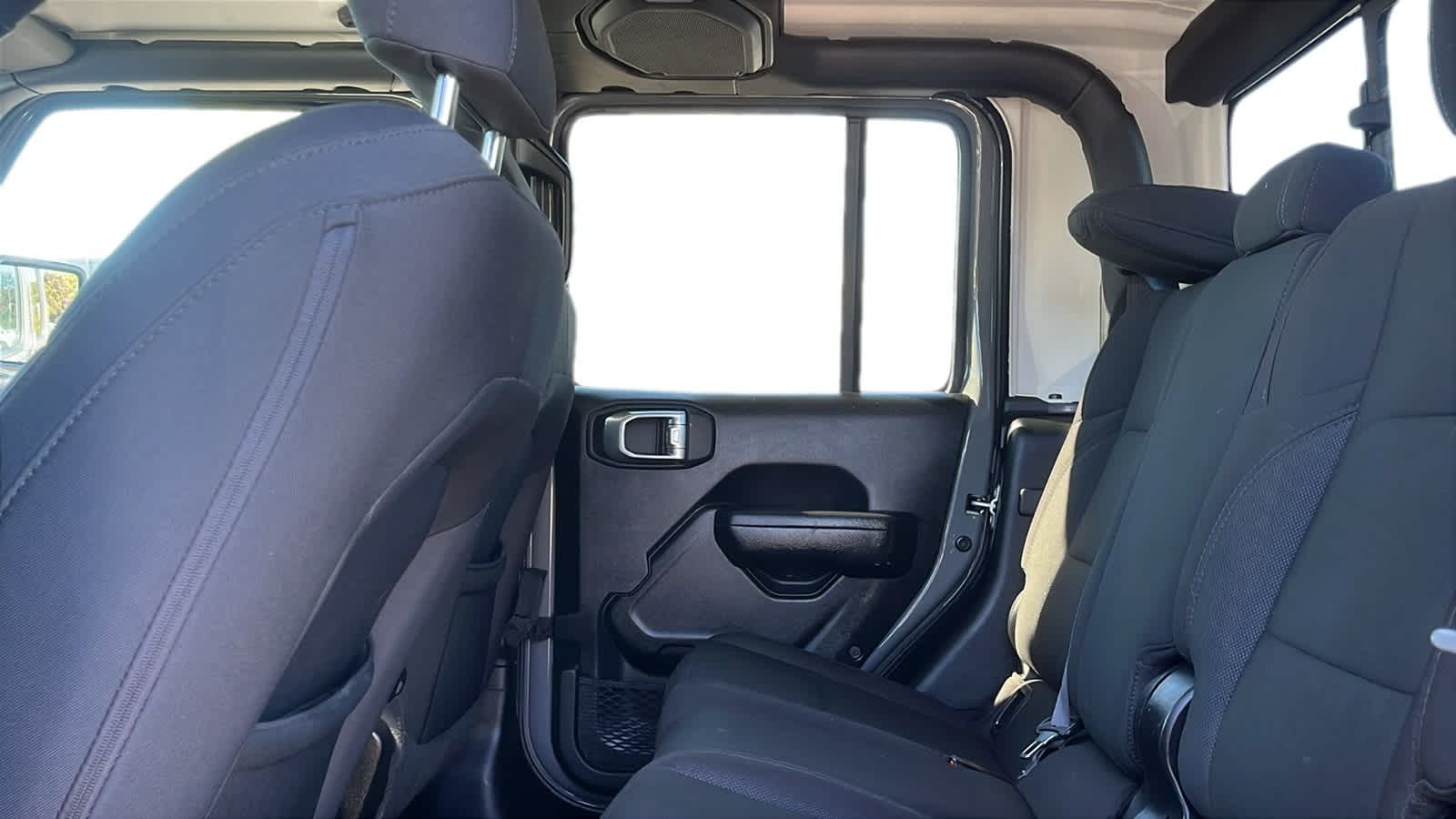 used 2022 Jeep Gladiator car, priced at $35,682