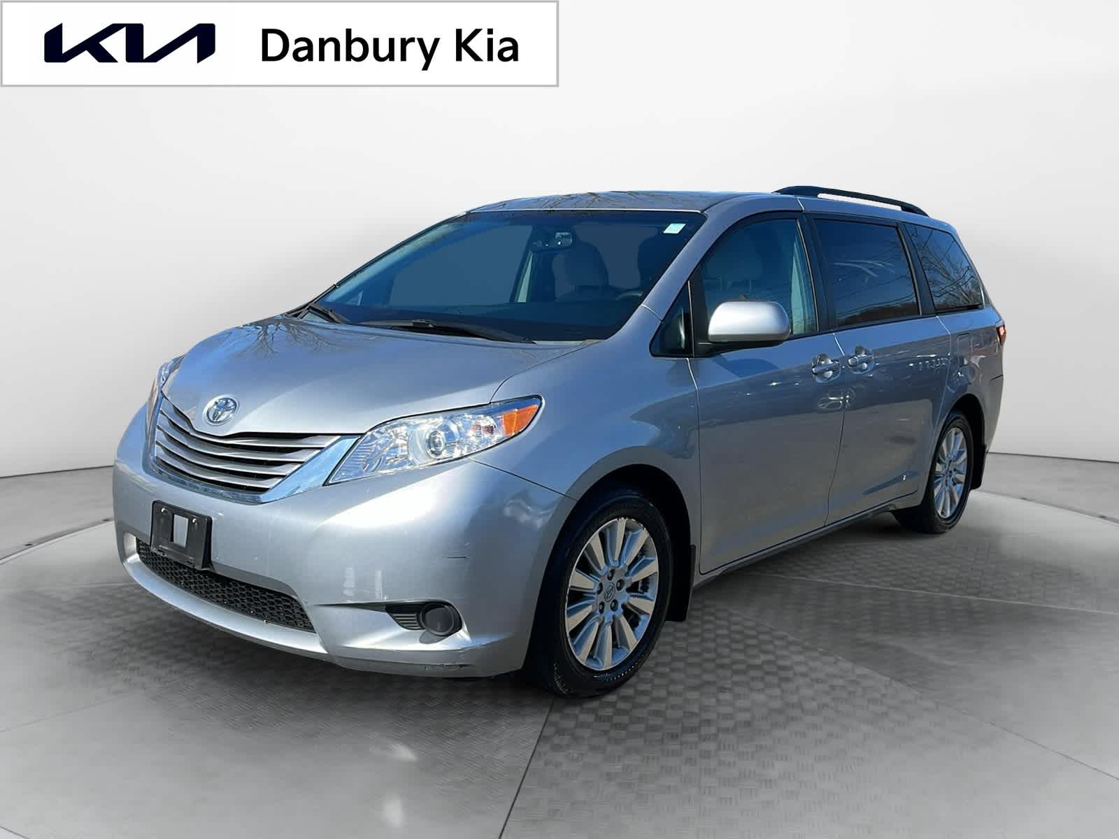 used 2015 Toyota Sienna car, priced at $17,302