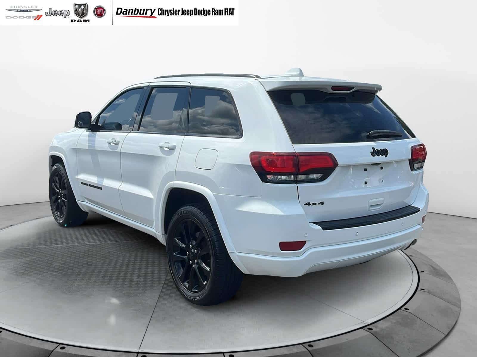 used 2018 Jeep Grand Cherokee car, priced at $17,827