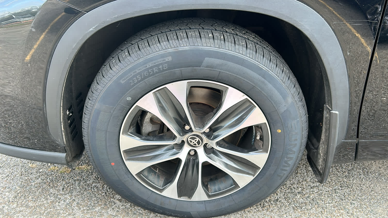used 2022 Toyota Highlander car, priced at $38,909