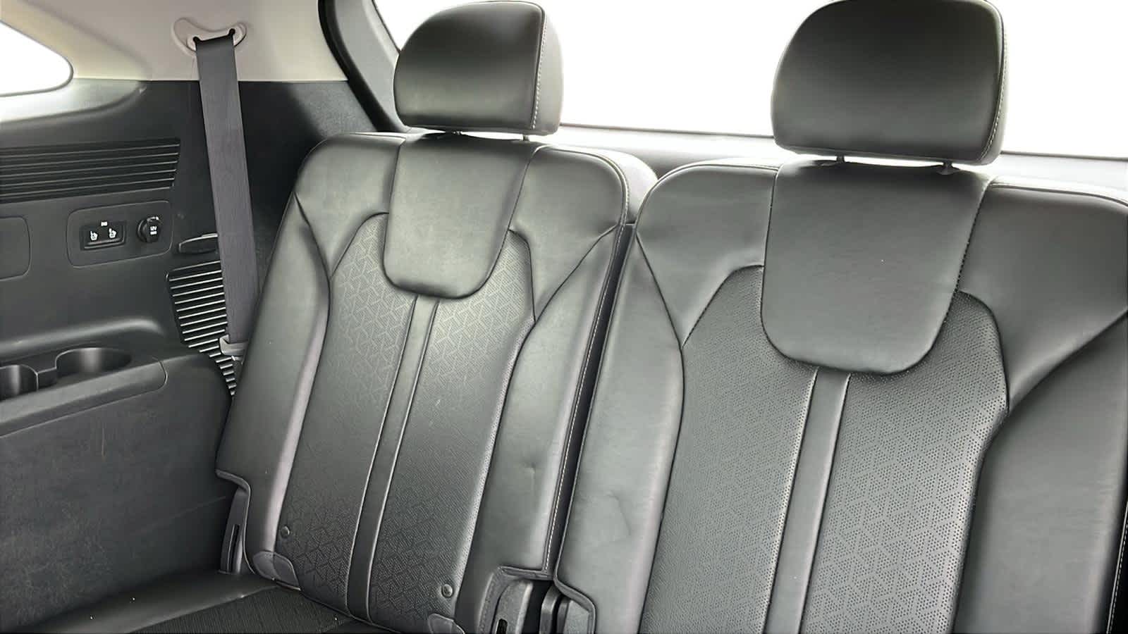 used 2023 Kia Sorento car, priced at $36,464