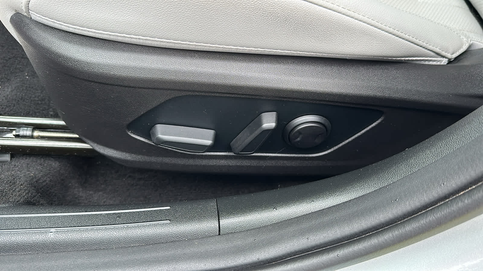 used 2022 Hyundai Elantra car, priced at $19,202