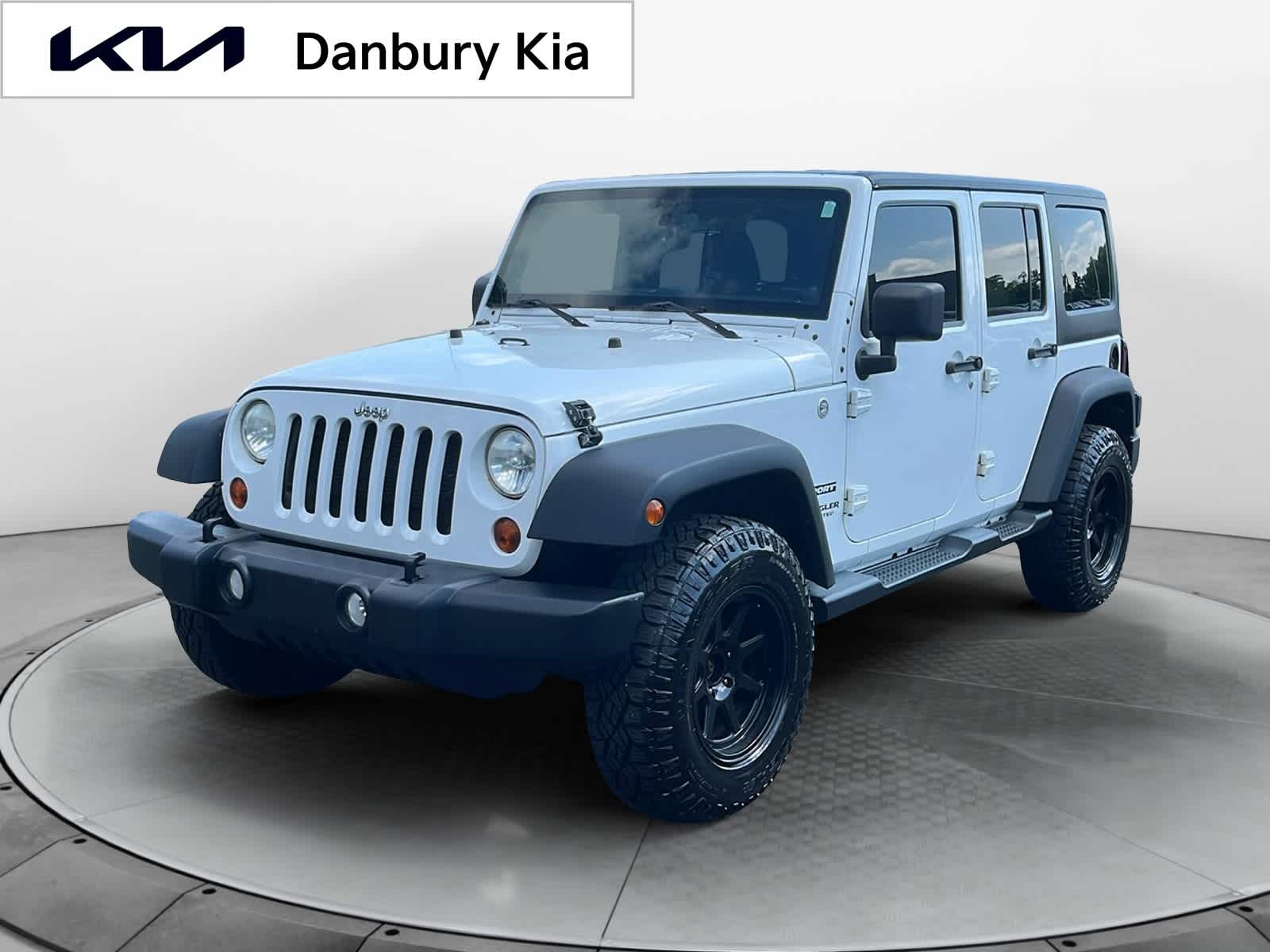 used 2013 Jeep Wrangler Unlimited car, priced at $12,492