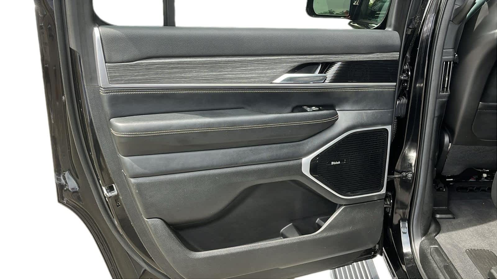 used 2022 Jeep Wagoneer car, priced at $47,924