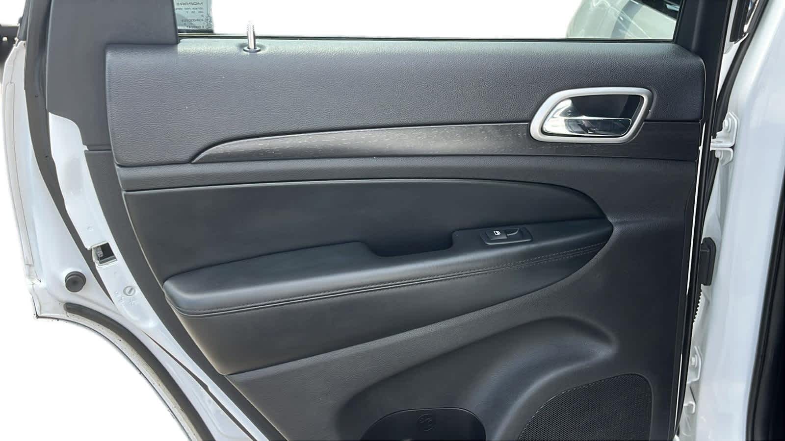 used 2018 Jeep Grand Cherokee car, priced at $17,827