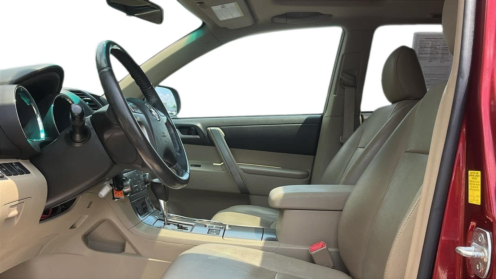 used 2010 Toyota Highlander car, priced at $8,440