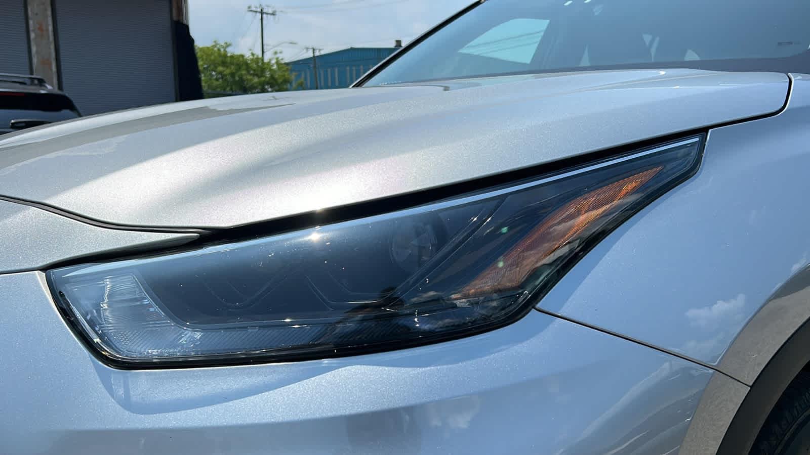 used 2022 Toyota Highlander car, priced at $33,807