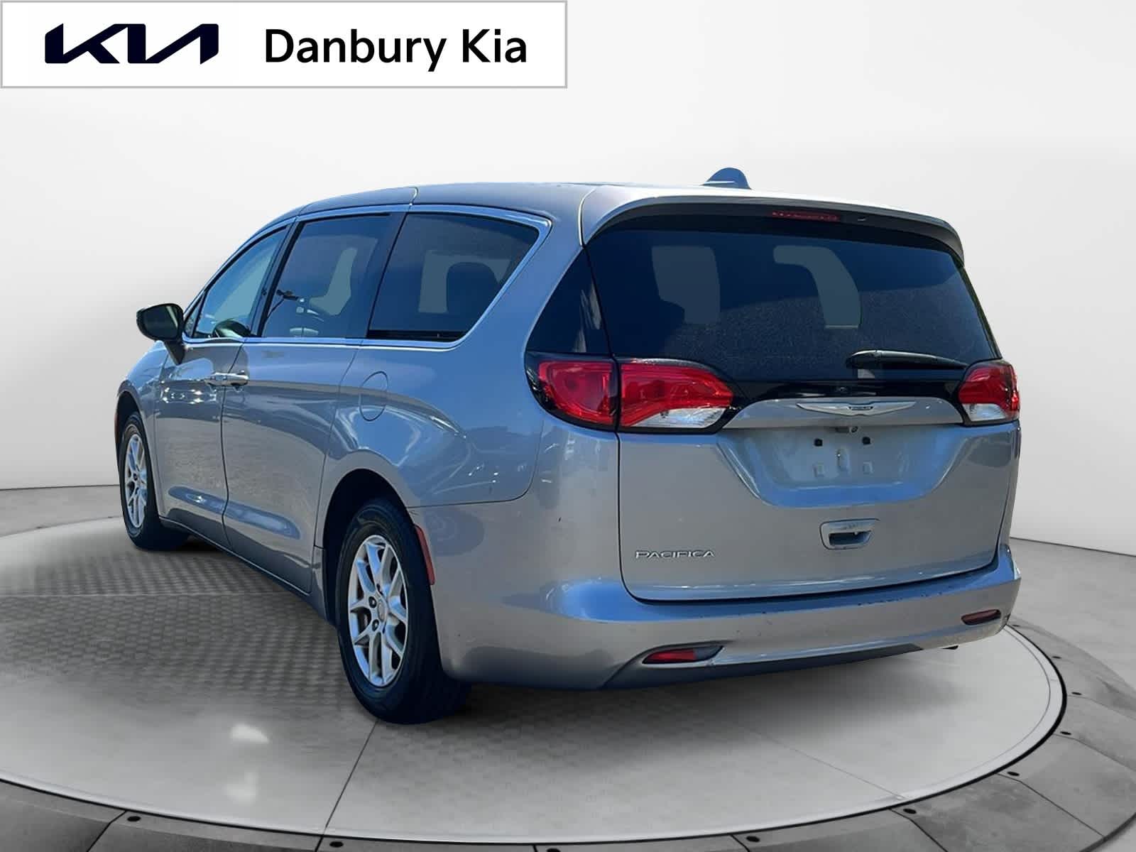 used 2017 Chrysler Pacifica car, priced at $11,977