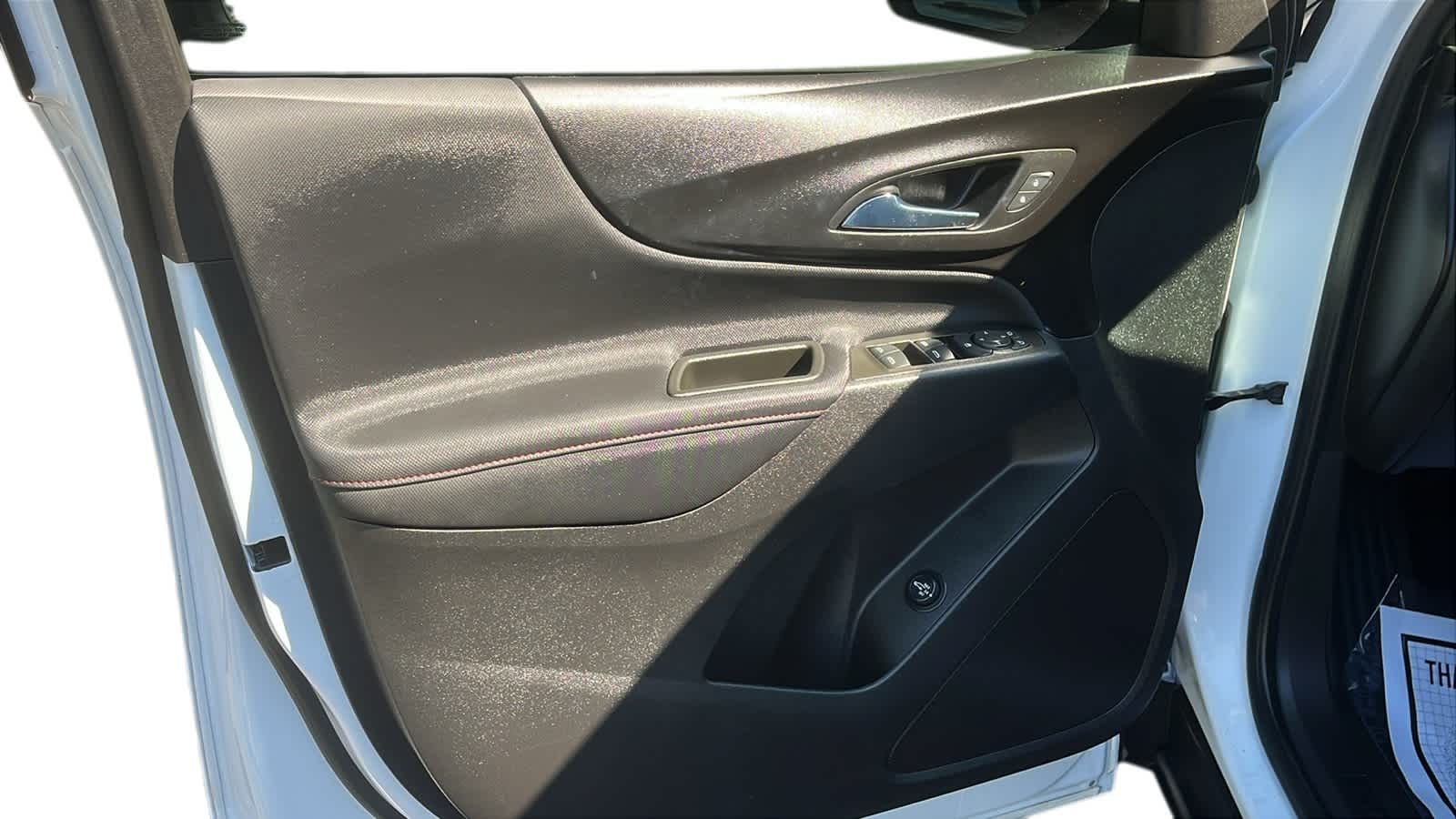 used 2024 Chevrolet Equinox car, priced at $26,912