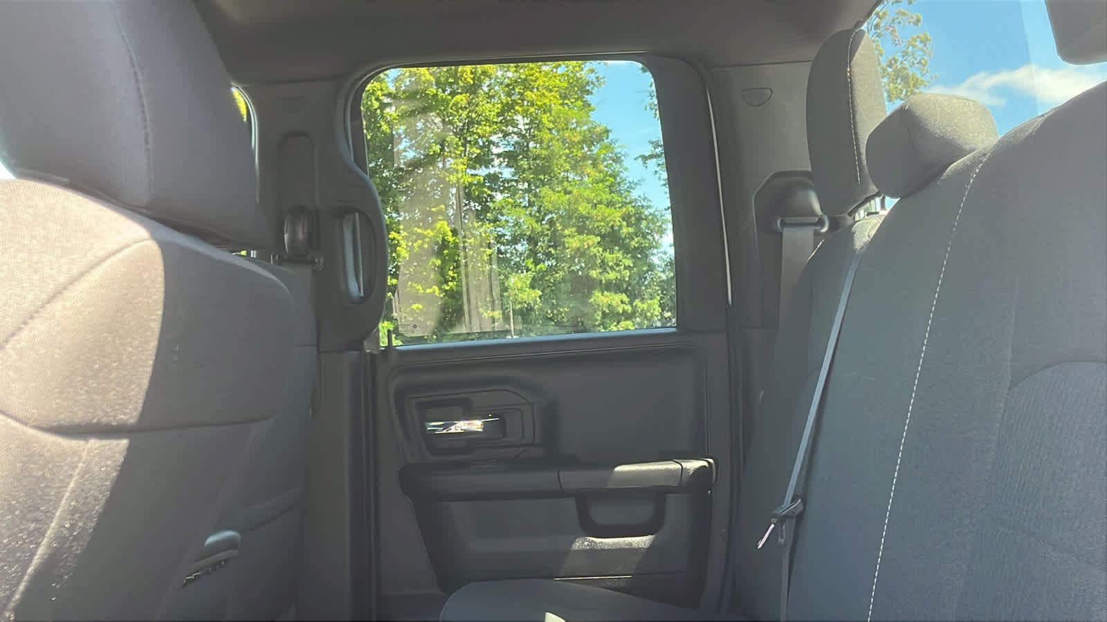 used 2022 Ram 1500 Classic car, priced at $33,280