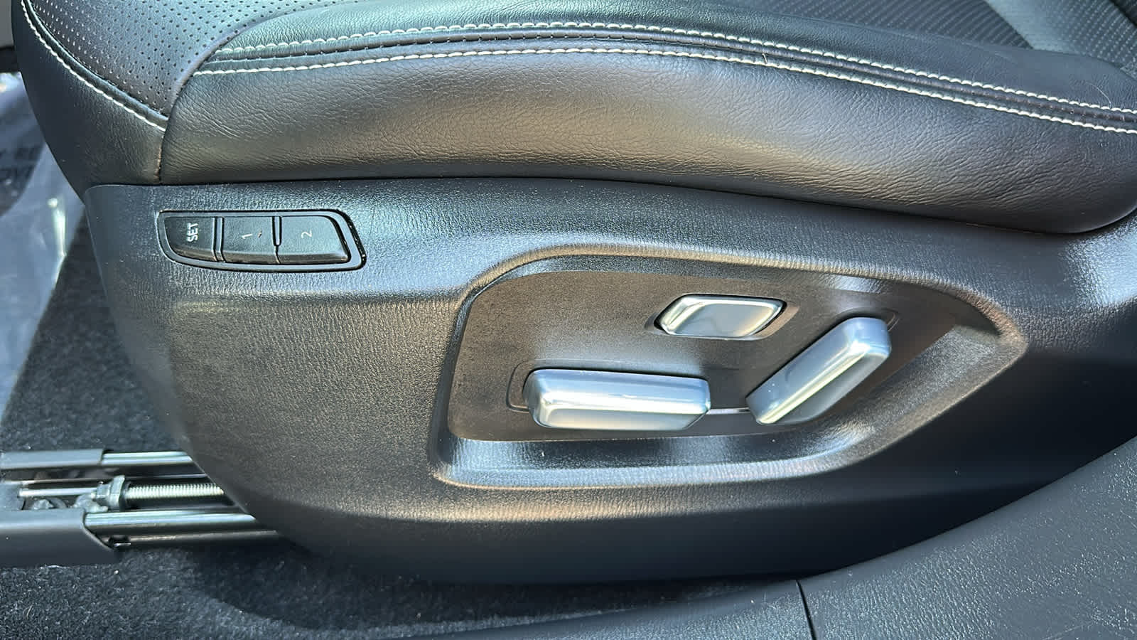 used 2022 Mazda CX-9 car, priced at $28,807