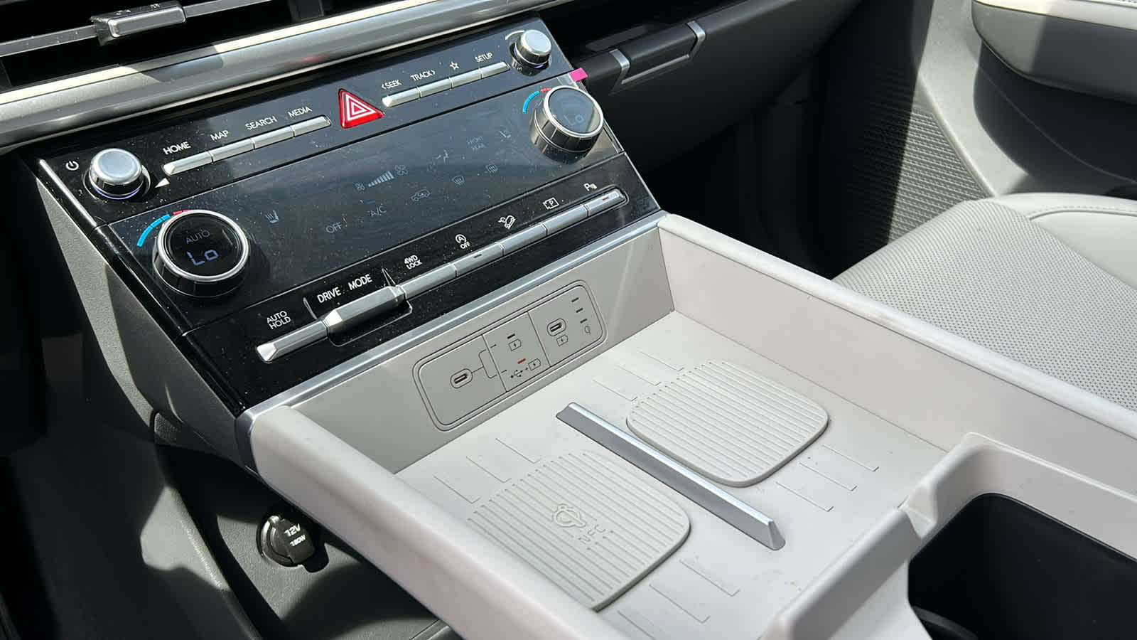 used 2025 Hyundai Santa Fe car, priced at $35,609