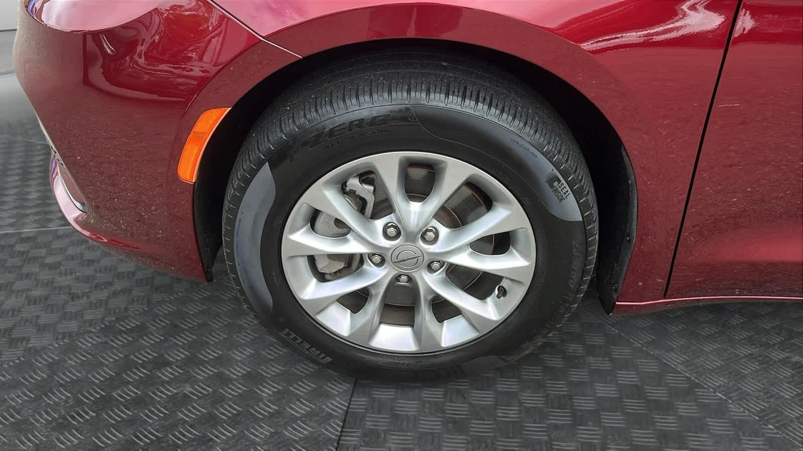 used 2023 Chrysler Pacifica car, priced at $34,401