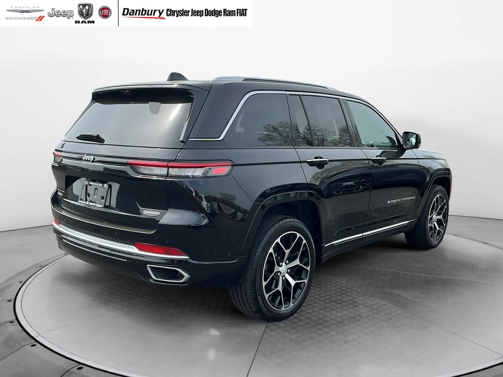 used 2022 Jeep Grand Cherokee car, priced at $48,493