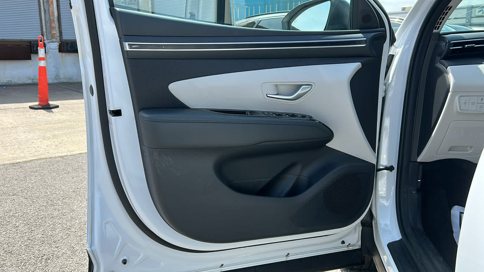 used 2024 Hyundai Tucson Hybrid car, priced at $34,509