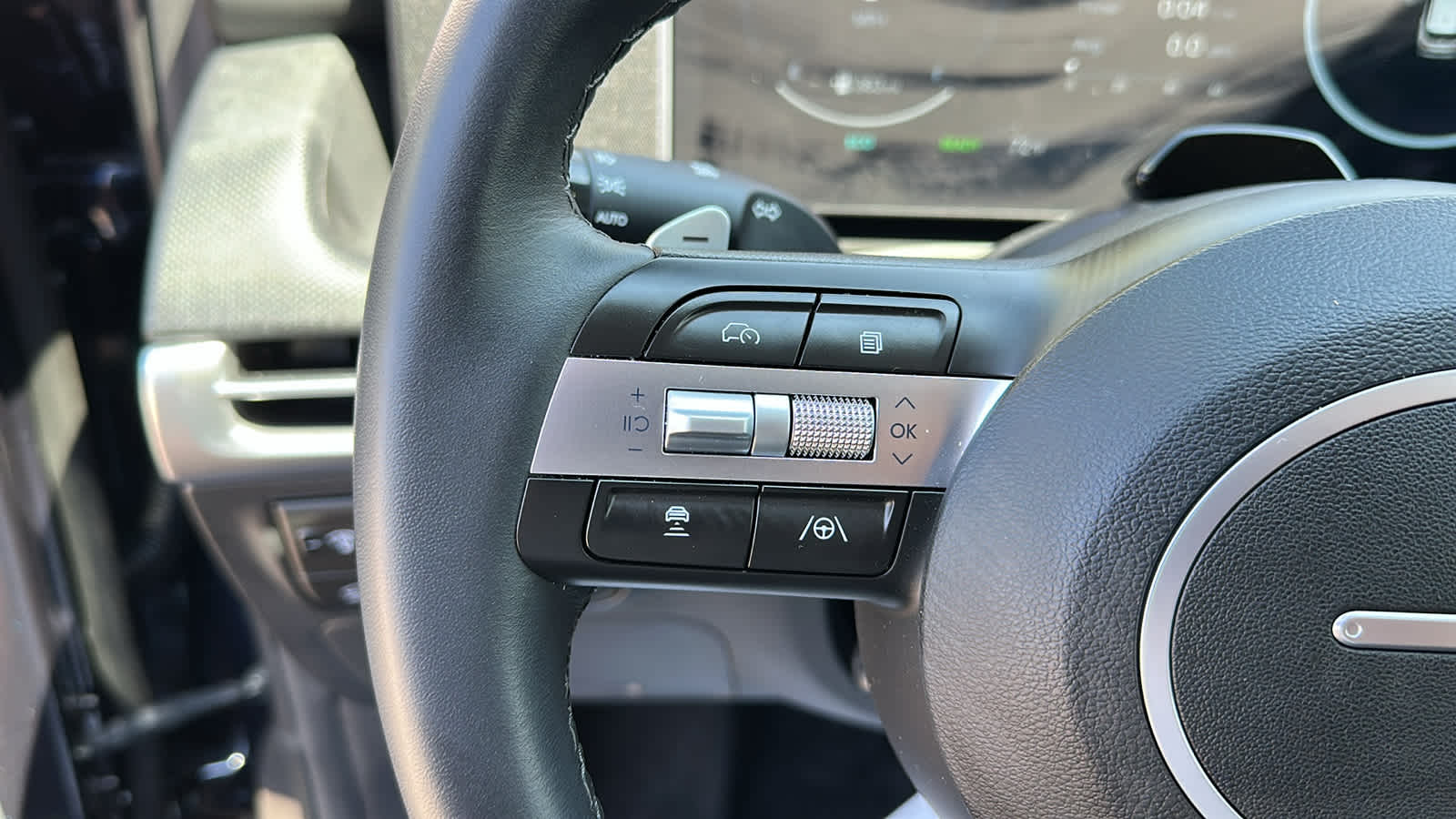 used 2025 Hyundai Tucson Hybrid car, priced at $35,309