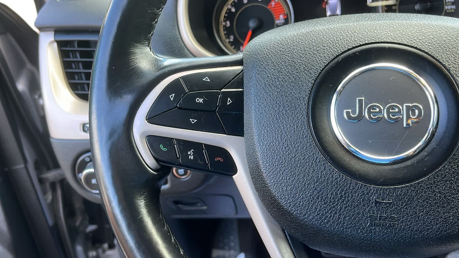used 2018 Jeep Cherokee car, priced at $15,672