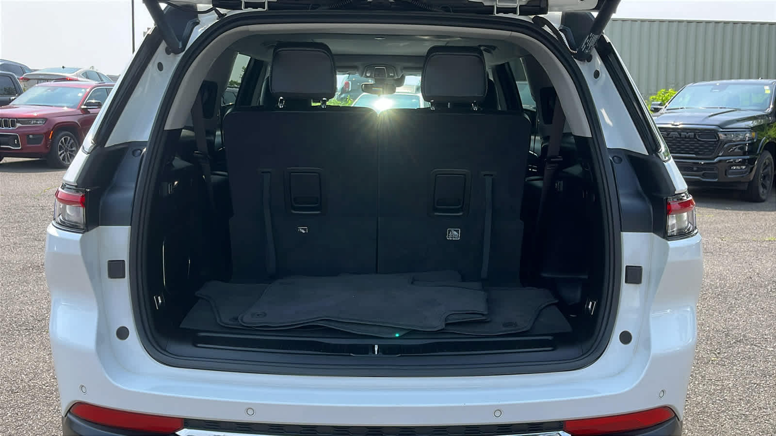 used 2022 Jeep Grand Cherokee L car, priced at $33,258