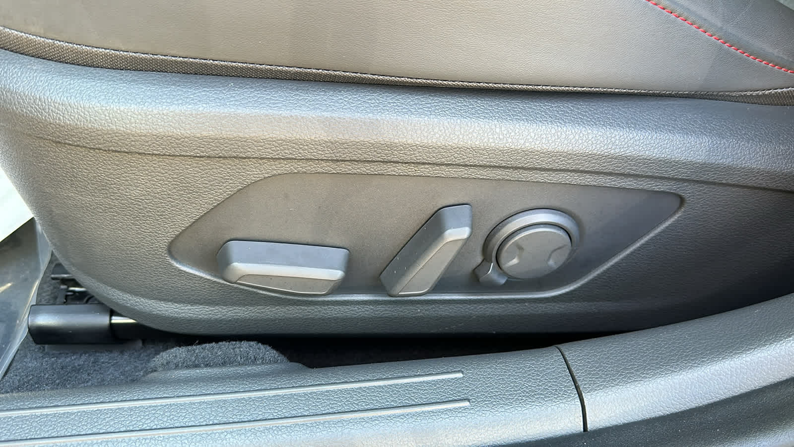 used 2025 Hyundai Sonata car, priced at $30,907