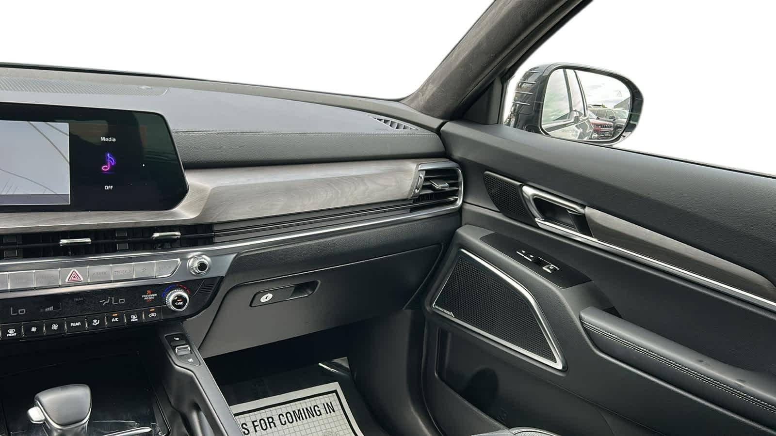 used 2025 Kia Telluride car, priced at $49,457