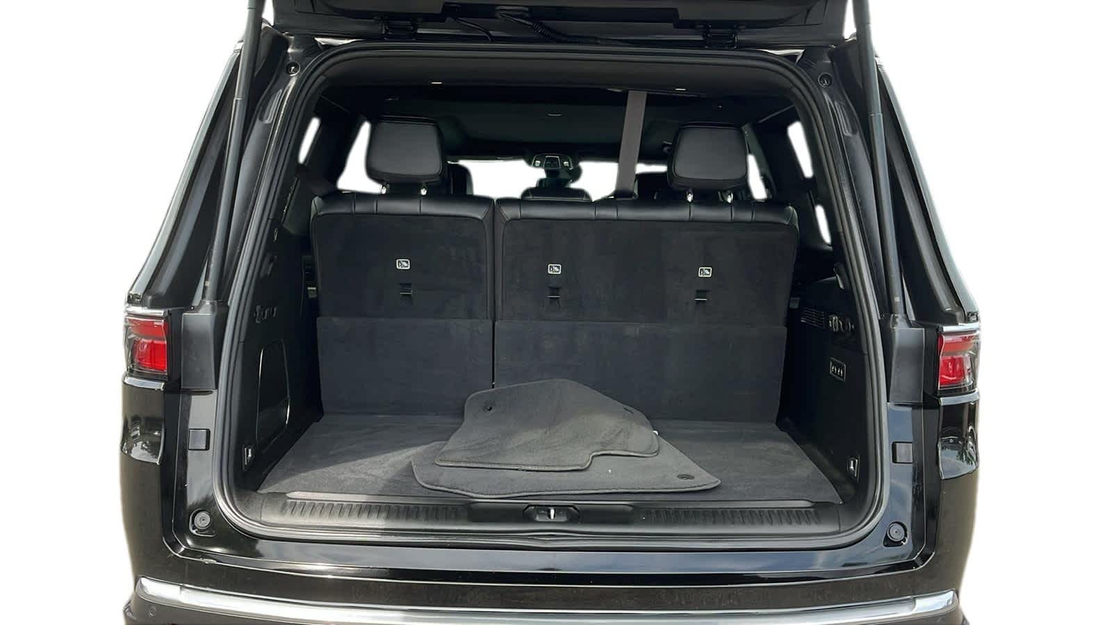used 2022 Jeep Wagoneer car, priced at $47,924